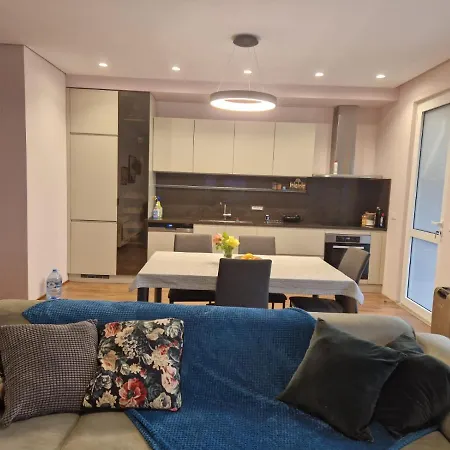 Two Bedroom San Pietro Beachside At Gjiri I Lalezit Apartmán *